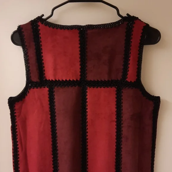 NWT, Romeo & Juliet Couture Wine Combo Patchwork Top - Picture 7 of 15